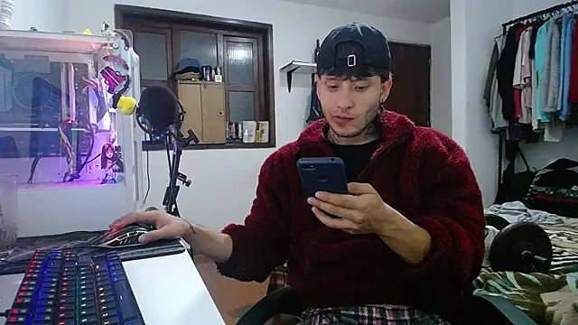 Snapshot of esjrobles chatting on 01.25.25 esjrobles online show from 01.25.25