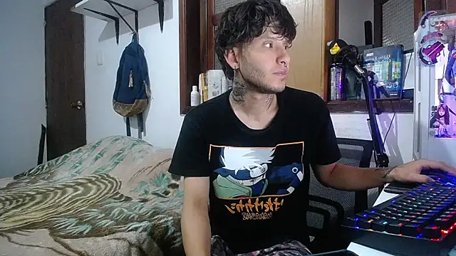 Snapshot of esjrobles chatting on 02.23.25 esjrobles online show from 02.23.25