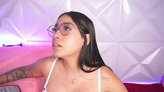 LeagueOfLovers online show from 02.21.25