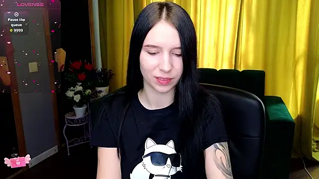 KarolinaBlacks online show from 03.13.26