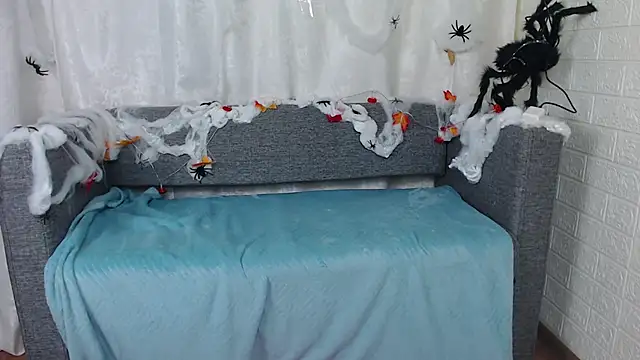 bellaa love  online show from 10.18.25