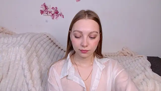 bellaa love  online show from 03.18.26