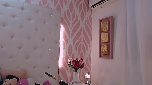 SashaDurante online show from 10.27.25