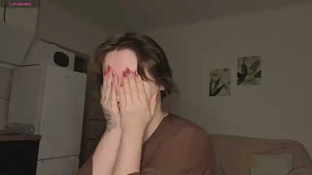 Alisia Mars online show from 10.25.25