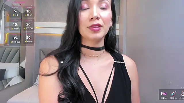 Snapshot of JessicaMilan chatting on 03.09.25 JessicaMilan online show from 03.09.25