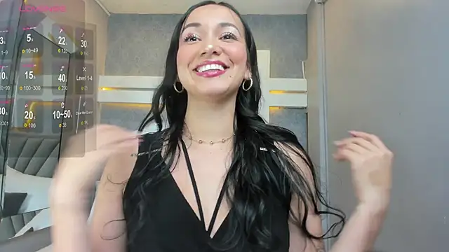 Snapshot of JessicaMilan chatting on 03.19.25 JessicaMilan online show from 03.19.25