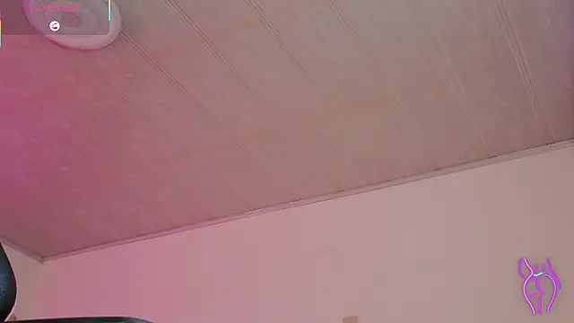 Laylafoxy tay online show from 10.31.25