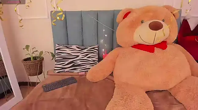 Amber  Sanchez online show from 12.11.24