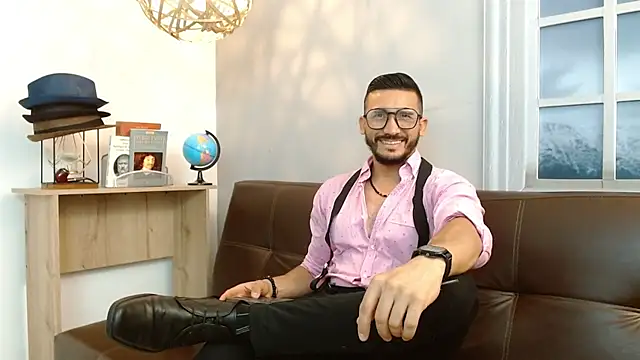 Reiko 85  online show from 03.13.25