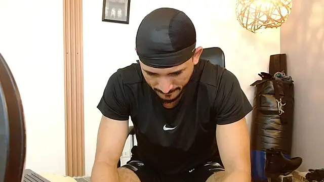 Reiko 85  online show from 09.15.25