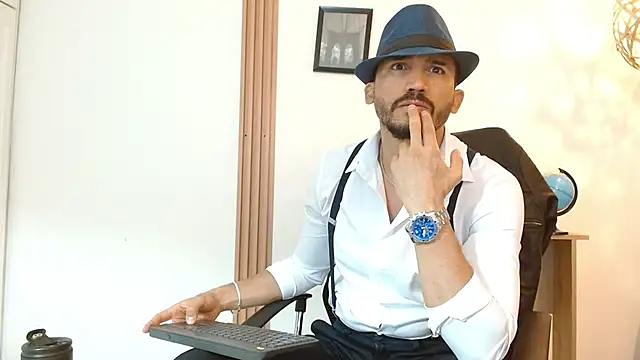 Reiko 85  online show from 09.17.25