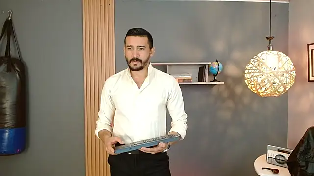 Snapshot of Reiko_85_ chatting on 07.16.26 Reiko 85 online show from 07.16.26