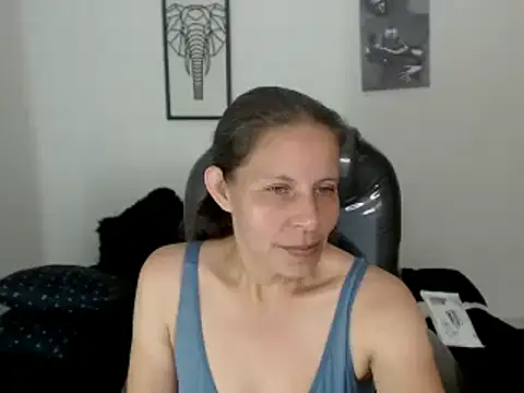 Milf karlye online show from 01.20.25