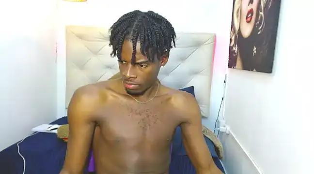 Snapshot of royce_ebony chatting on 12.12.24 royce ebony online show from 12.12.24