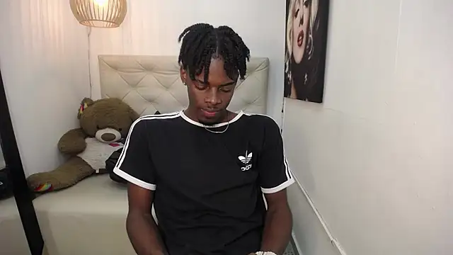 Snapshot of royce_ebony chatting on 01.24.25 royce ebony online show from 01.24.25