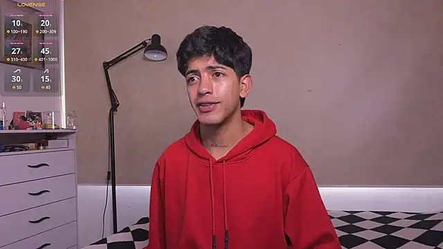 Snapshot of teobowny_ chatting on 11.19.25 teobowny online show from 11.19.25