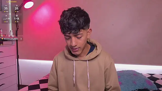 Snapshot of teobowny_ chatting on 11.26.25 teobowny online show from 11.26.25