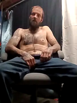 Snapshot of Whipit323 chatting on 03.12.26 Whipit323 online show from 03.12.26