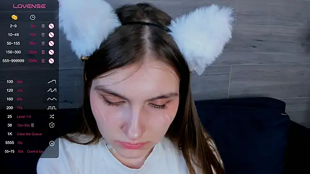 MariamBluitt online show from 12.10.24