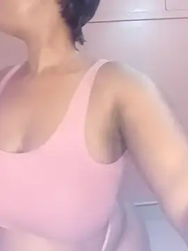 Luciouslips00 online show from 05.31.26