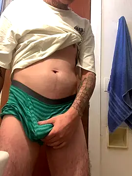 Snapshot of Ferrrl12 chatting on 10.30.25 Ferrrl12 online show from 10.30.25