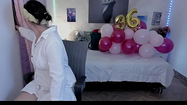 alinabozz1 online show from 03.29.26