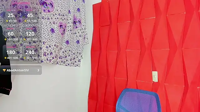 Snapshot of rose_Skinny_ chatting on 11.13.25 rose Skinny online show from 11.13.25