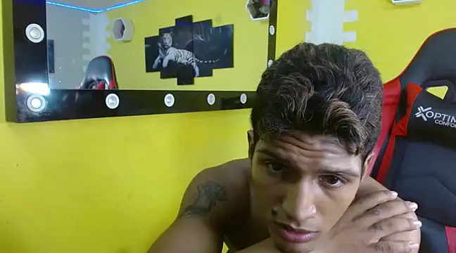 mau elixxx online show from 01.20.25