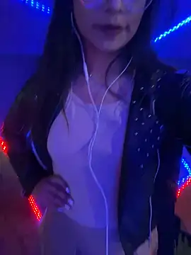 Jade Zephyra online show from 12.08.24