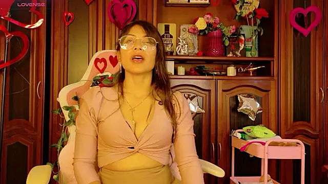 Jade Zephyra online show from 02.16.26