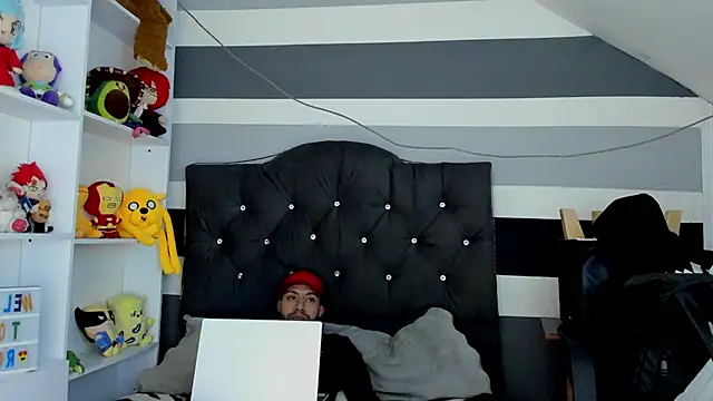 Snapshot of _tatho_perovich_ chatting on 12.06.24 tatho perovich online show from 12.06.24