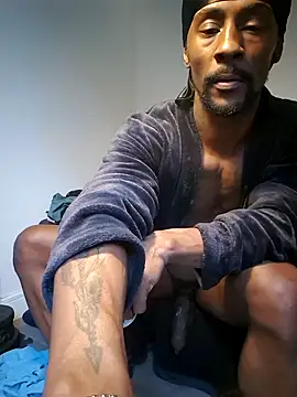Snapshot of chocolateman chatting on 12.31.24 chocolateman online show from 12.31.24
