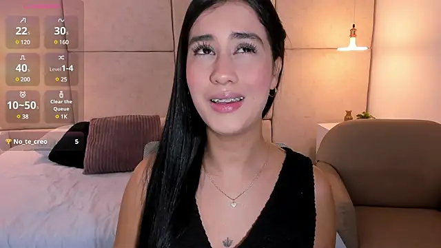 Snapshot of Amiirra_ chatting on 02.18.25 Amiirra  online show from 02.18.25