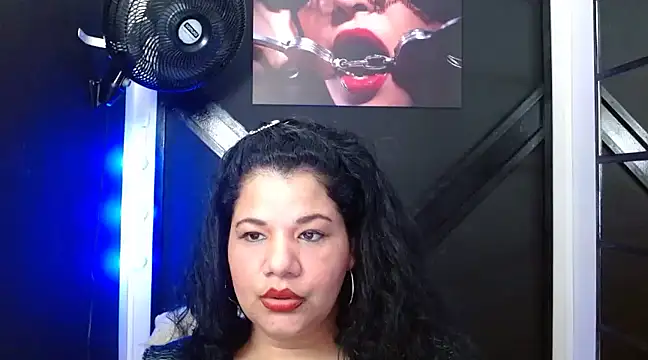 Snapshot of may_prg chatting on 01.10.25 may prg online show from 01.10.25