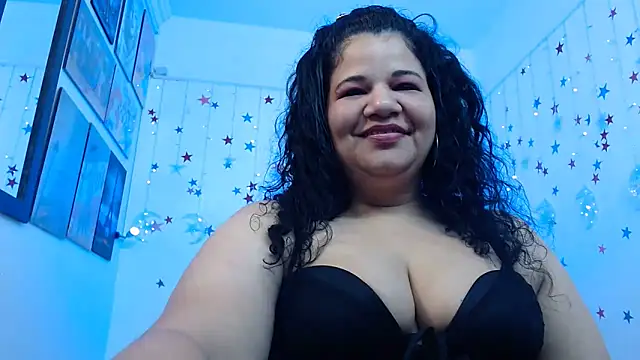 Snapshot of may_prg chatting on 01.18.25 may prg online show from 01.18.25