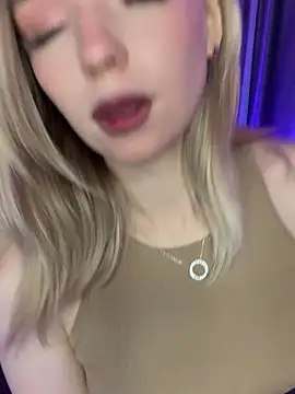 Snapshot of Eva_Millss chatting on 01.06.25 Eva Millss online show from 01.06.25