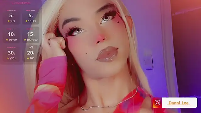 DanniLee  online show from 12.02.25