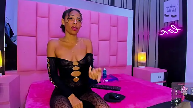 Snapshot of Brithanyslim chatting on 12.27.24 Brithanyslim online show from 12.27.24