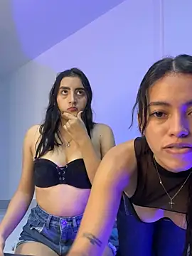 EmySofia online show from 10.21.25