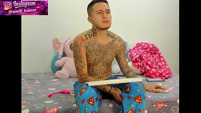 Snapshot of tamy_ian chatting on 03.31.26 tamy ian online show from 03.31.26