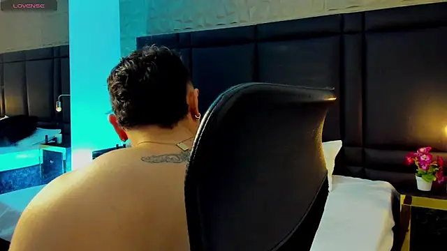 JossAckland online show from 02.13.25