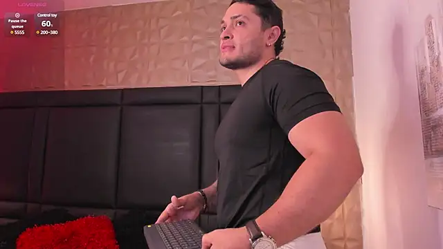 JossAckland online show from 03.11.25