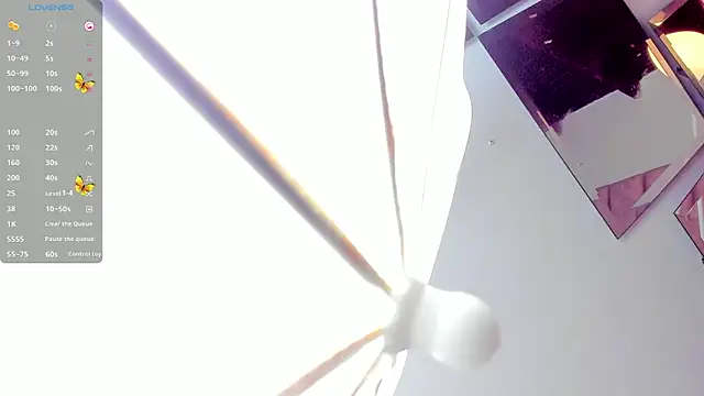 Snapshot of VICTORIA_RASH chatting on 12.14.24 VICTORIA RASH online show from 12.14.24