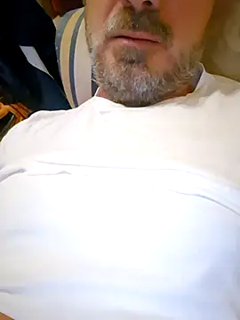 Snapshot of 1talianBeutifulCock chatting on 12.07.24 1talianBeutifulCock online show from 12.07.24