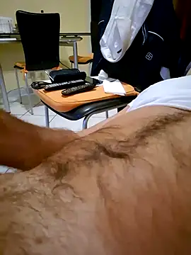 Snapshot of 1talianBeutifulCock chatting on 01.12.25 1talianBeutifulCock online show from 01.12.25