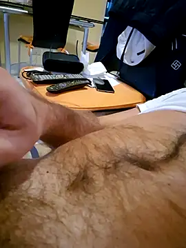 Snapshot of 1talianBeutifulCock chatting on 02.15.25 1talianBeutifulCock online show from 02.15.25