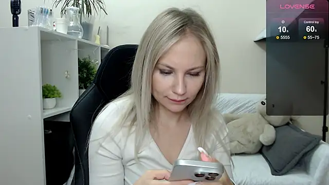 Sunny bunny6 online show from 10.17.25