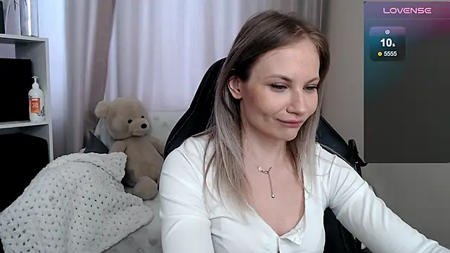 Sunny bunny6 online show from 04.18.26