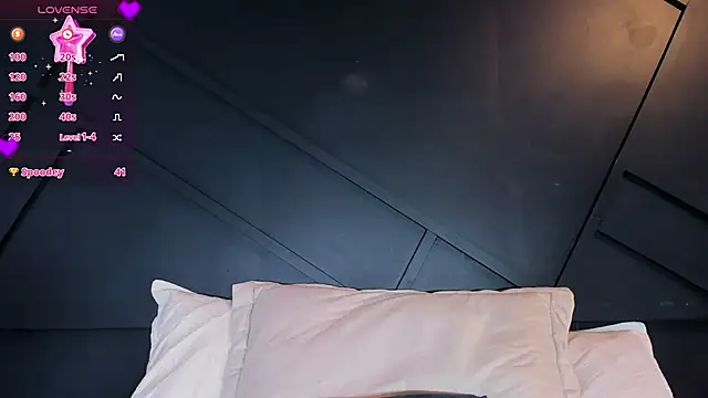 Emilyh  online show from 01.23.25