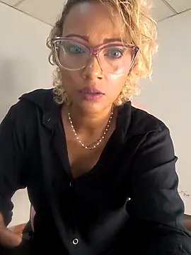 Amaliu  online show from 03.17.26